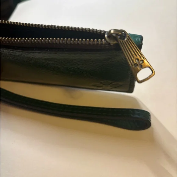 Patricia Nash Forest Green Leather Wristlet - Picture 6 of 6